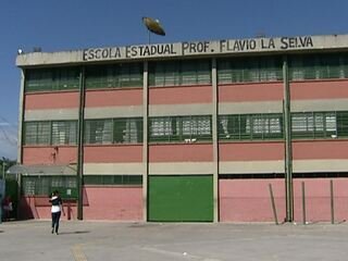 Família acusa rede de saúde e escola de sucessão de erros que levou a amputação de dedo de estudante em SP - Imagem do artigo original