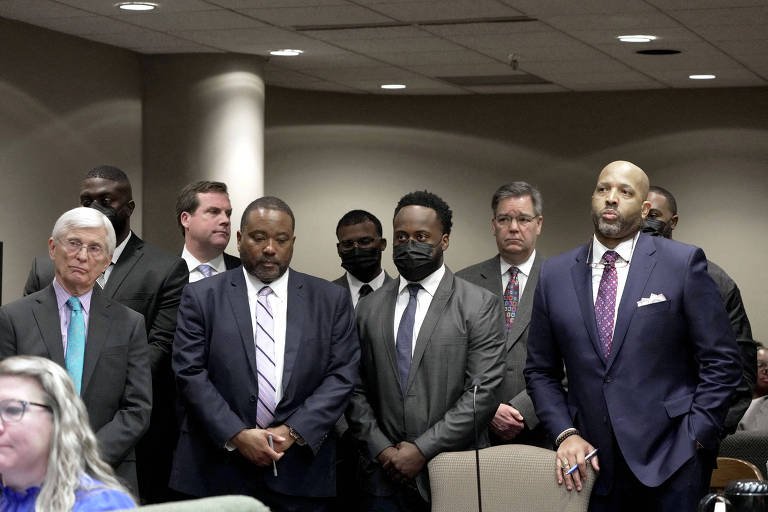 Novo julgamento é ordenado para ex-policiais de Memphis envolvidos na morte de Tyre Nichols - Imagem do artigo original