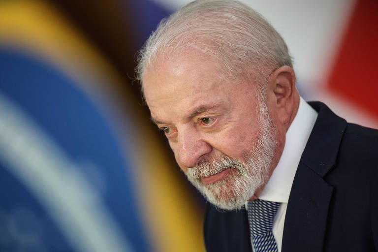 Lula Subestima Saída do Centrão, Mas Aliados Projetam Dificuldades no Congresso - Imagem do artigo original