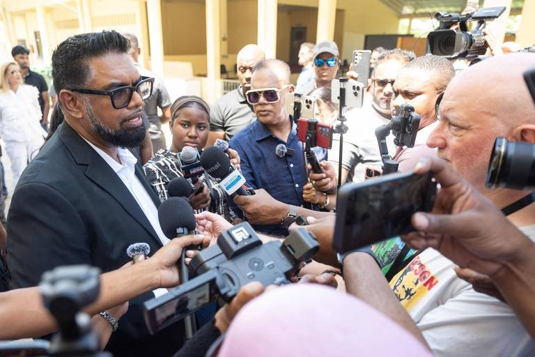 Presidente Irfaan Ali Conquista Reeleição Confortável e Declara Vitória na Guiana - Imagem do artigo original