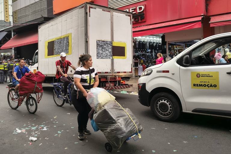 Cerco a Ambulantes no Brás Gera Confrontos e Crise Social em SP - Imagem do artigo original
