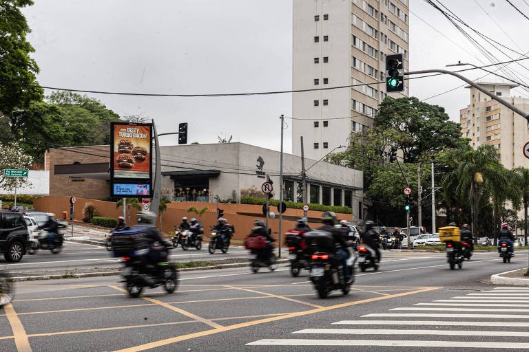Estudo revela excesso de velocidade de motociclistas em SP - Imagem do artigo original