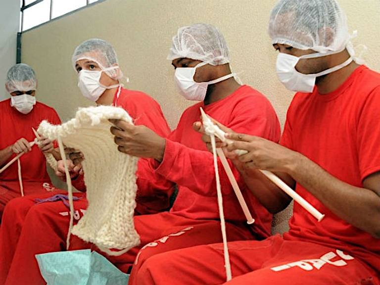 Projetos têxteis na prisão: reinserção e renda - Imagem do artigo original