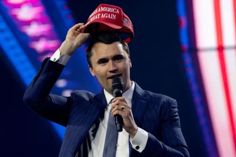 Morte de Charlie Kirk eleva temor de violência política nos EUA - Imagem do artigo