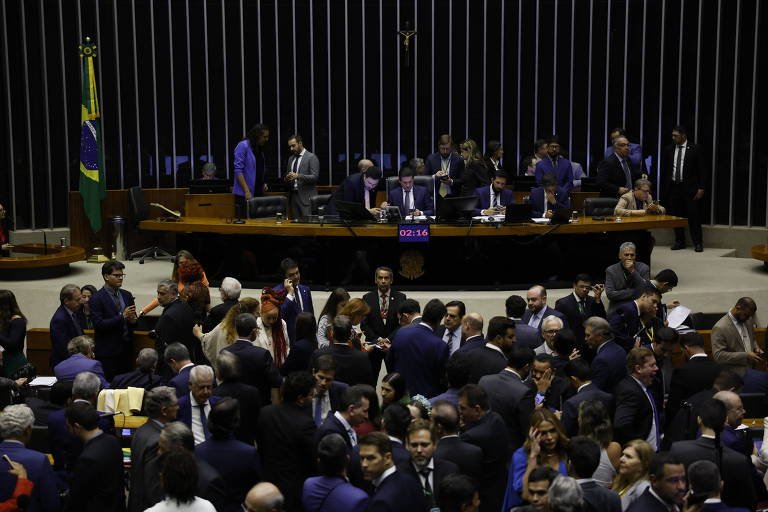 Câmara Impõe Derrota a Lula e Rejeita MP de Aumento de Impostos - Imagem do artigo original