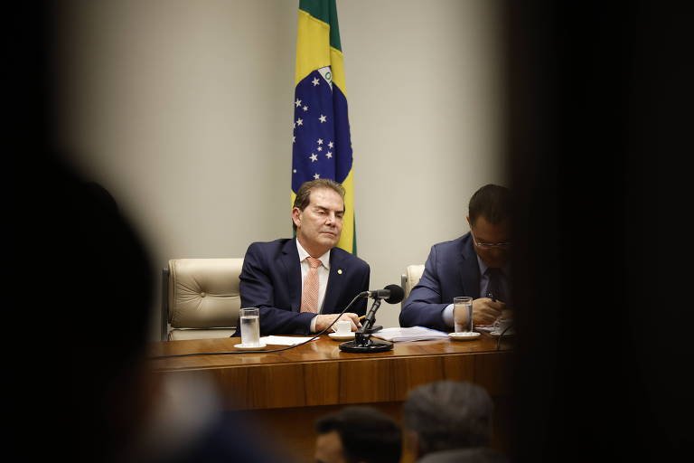 PL de Redução de Penas Golpistas: Novo Adiamento na Câmara - Imagem do artigo original