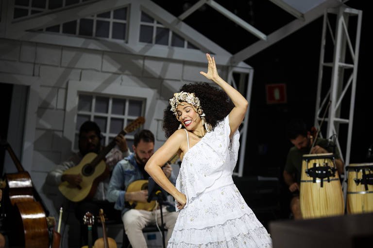 Clara Nunes Musical Brilha no 12º Prêmio Bibi Ferreira - Imagem do artigo original