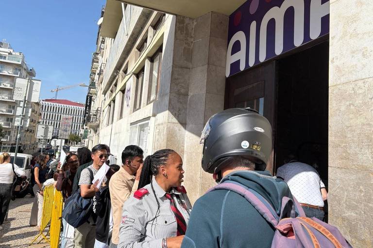 Burocracia da AIMA em Portugal Gera Filas Gigantes - Imagem do artigo original