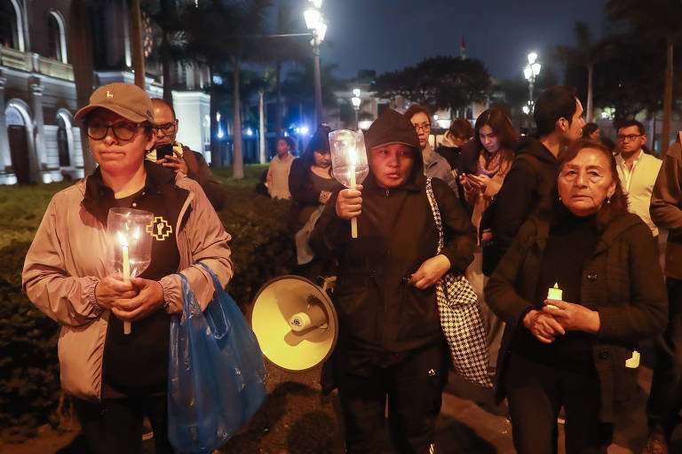 Governo do Peru Suspende Chefe da Polícia de Lima Após Protestos - Imagem do artigo original