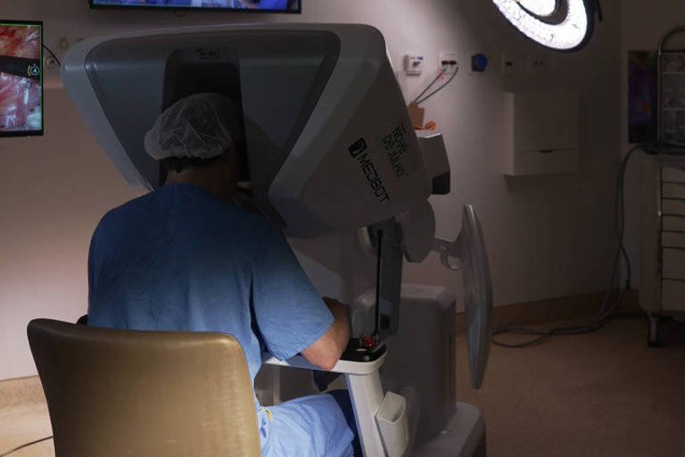 Telecirurgia Robótica em Câncer de Próstata une SP e RS - Imagem do artigo original