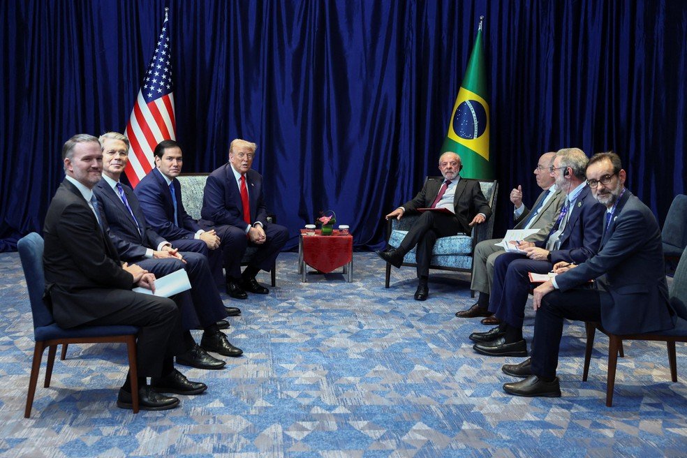 Trump promete acordo rápido e discute tarifas com Brasil - Imagem do artigo original