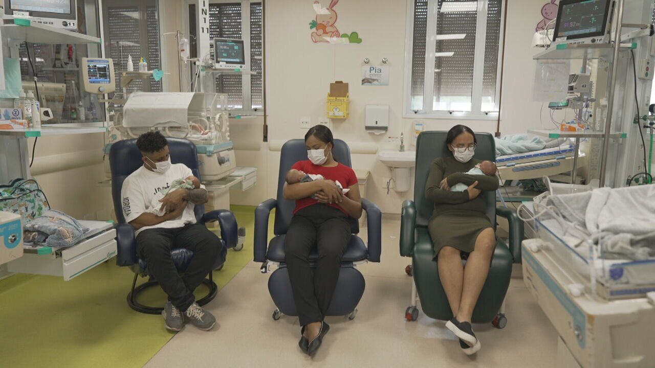 Primeiros Trigêmeos Nascidos de Útero Transplantado no Mundo - Imagem do artigo original