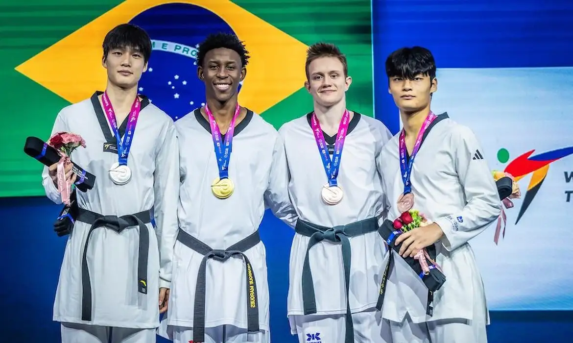 Henrique Marques Conquista 2º Ouro para o Brasil no Mundial Taekwondo - Imagem do artigo original