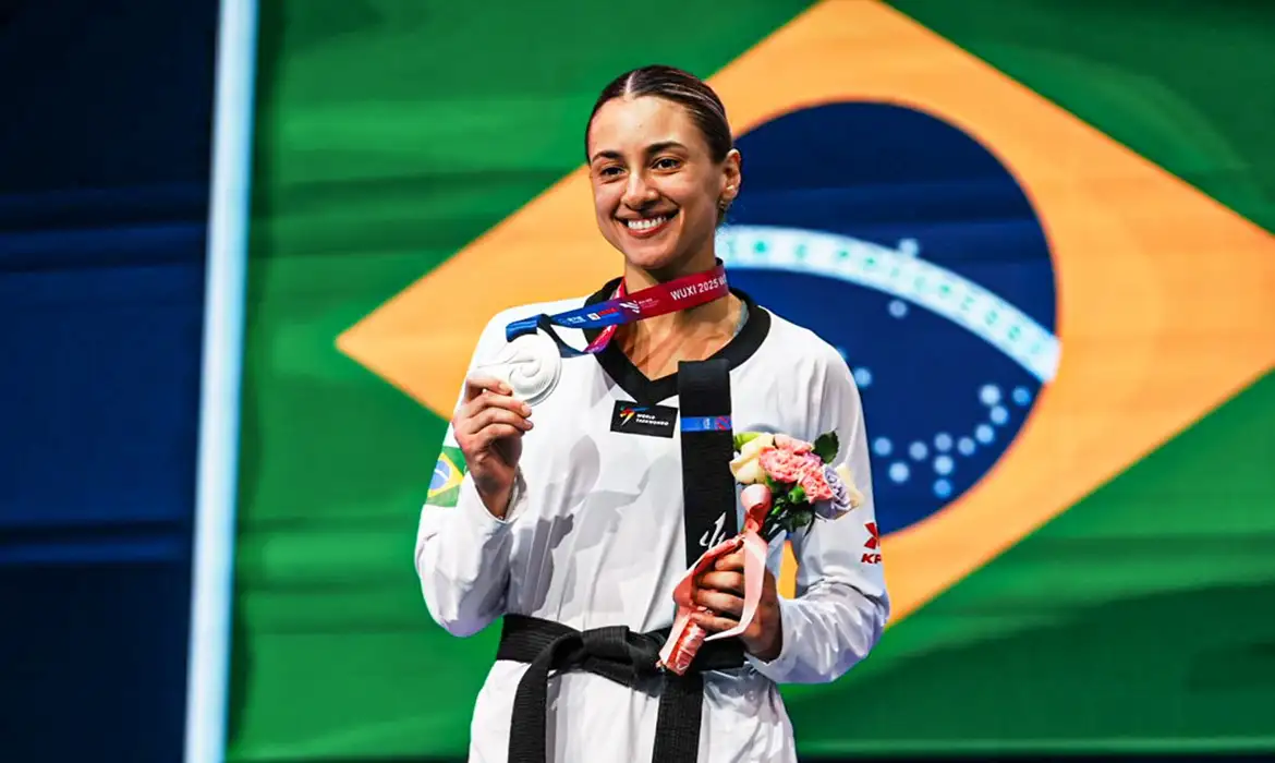 Milena Titoneli Conquista Prata no Mundial de Taekwondo - Imagem do artigo original