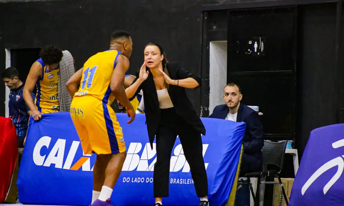 Jelena Todorovic é a primeira técnica mulher no NBB - Imagem do artigo original