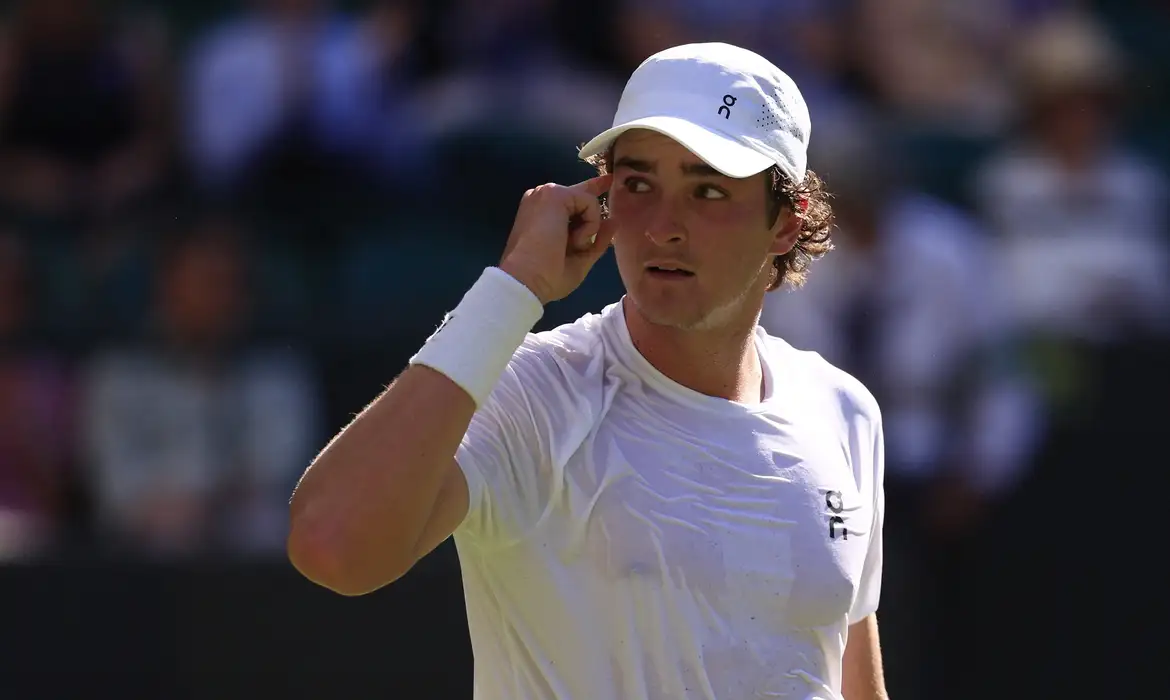 João Fonseca Encerra Temporada 2025 para Tratar Lombalgia - Imagem do artigo original