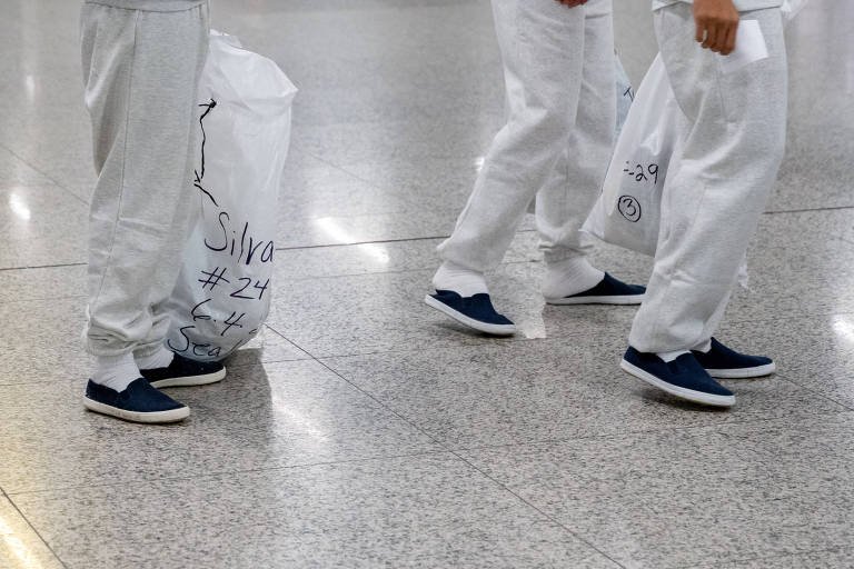 Deportações de Brasileiros nos EUA Batem Recorde no Governo Trump - Imagem do artigo original