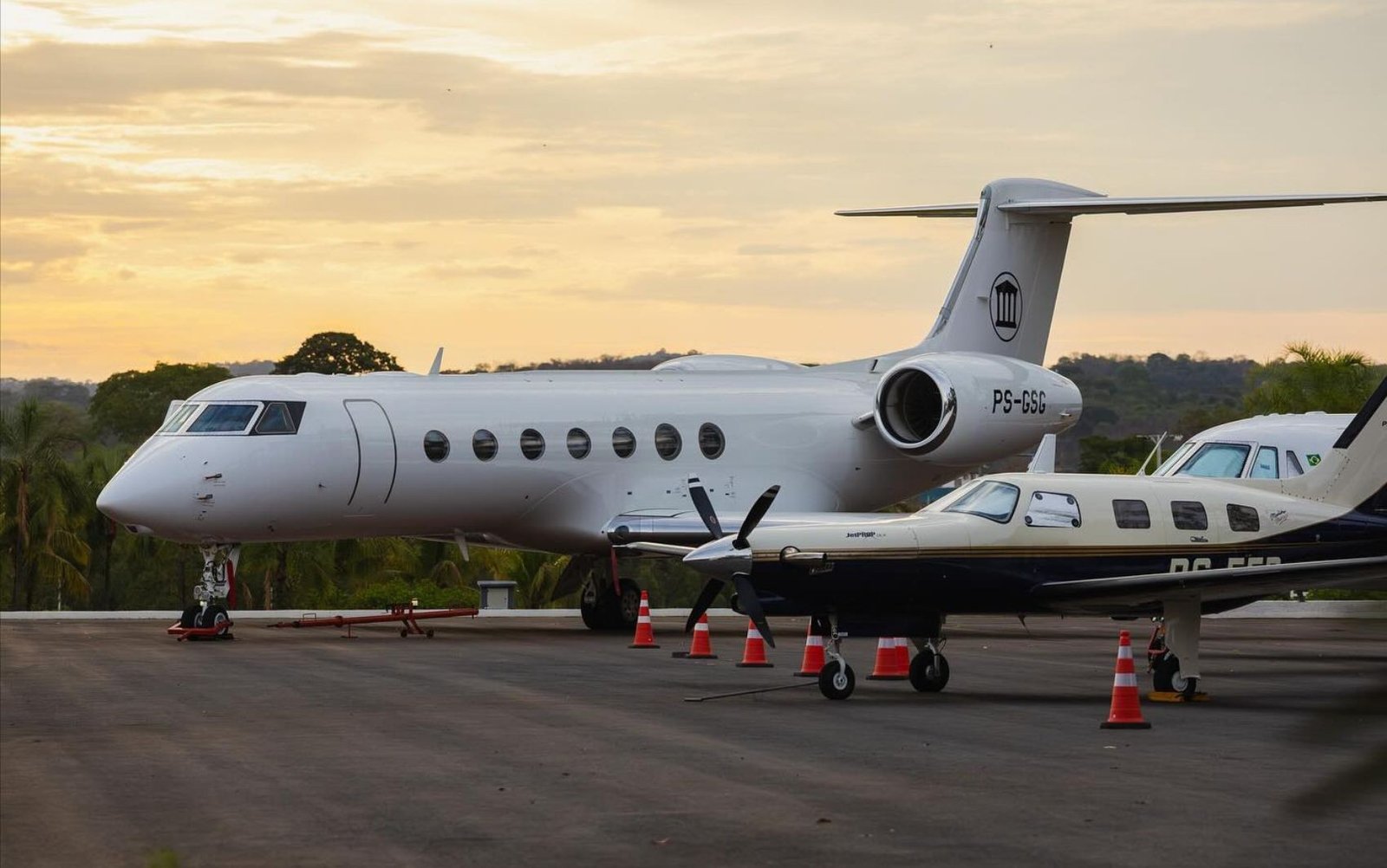 Aviões de Luxo na Mansão de Gusttavo Lima Chamam Atenção - Imagem do artigo