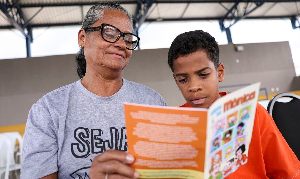 Combate ao Etarismo: Convívio Intergeracional é a Receita - Imagem do artigo original