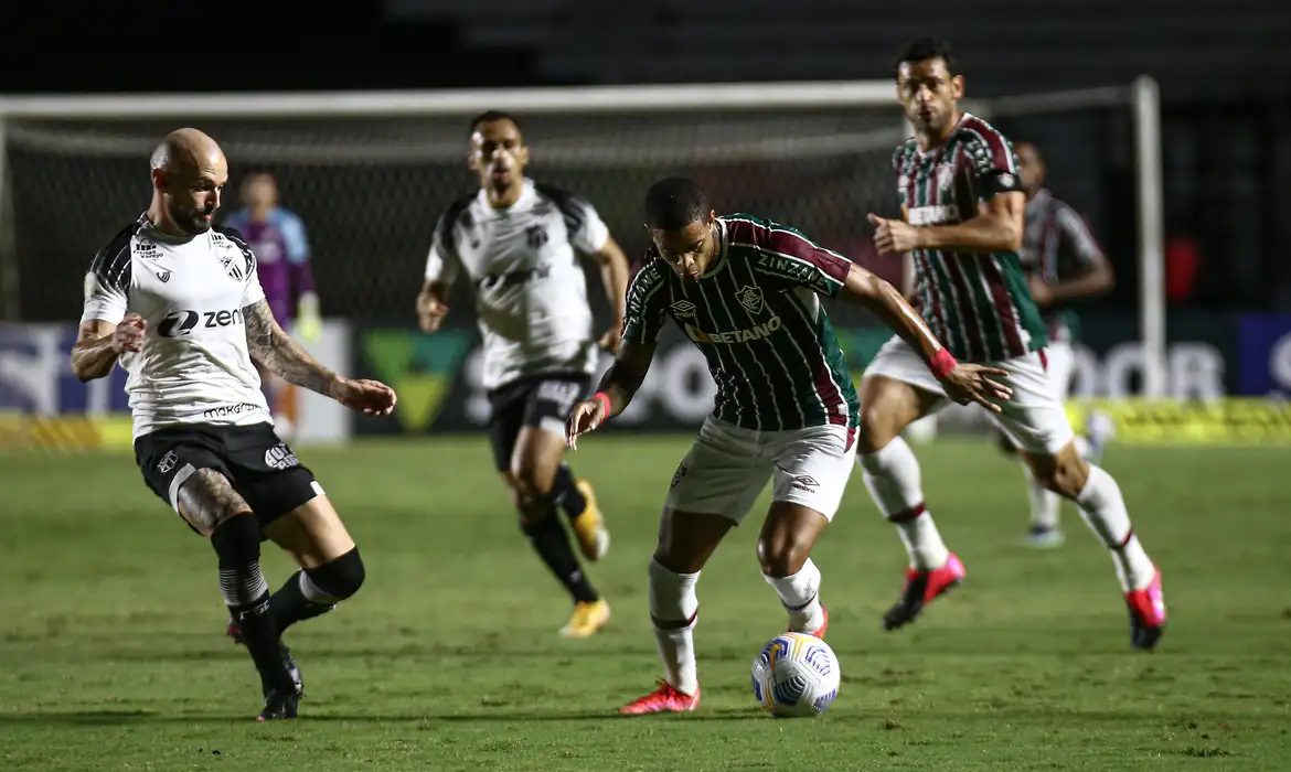 Transmissão ao vivo: Ceará e Fluminense se enfrentam no Brasileirão - Imagem do artigo original