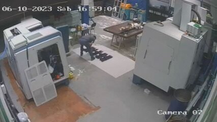 Fuzis Clandestinos de SP e MG Abastecem o Comando Vermelho - Imagem do artigo original