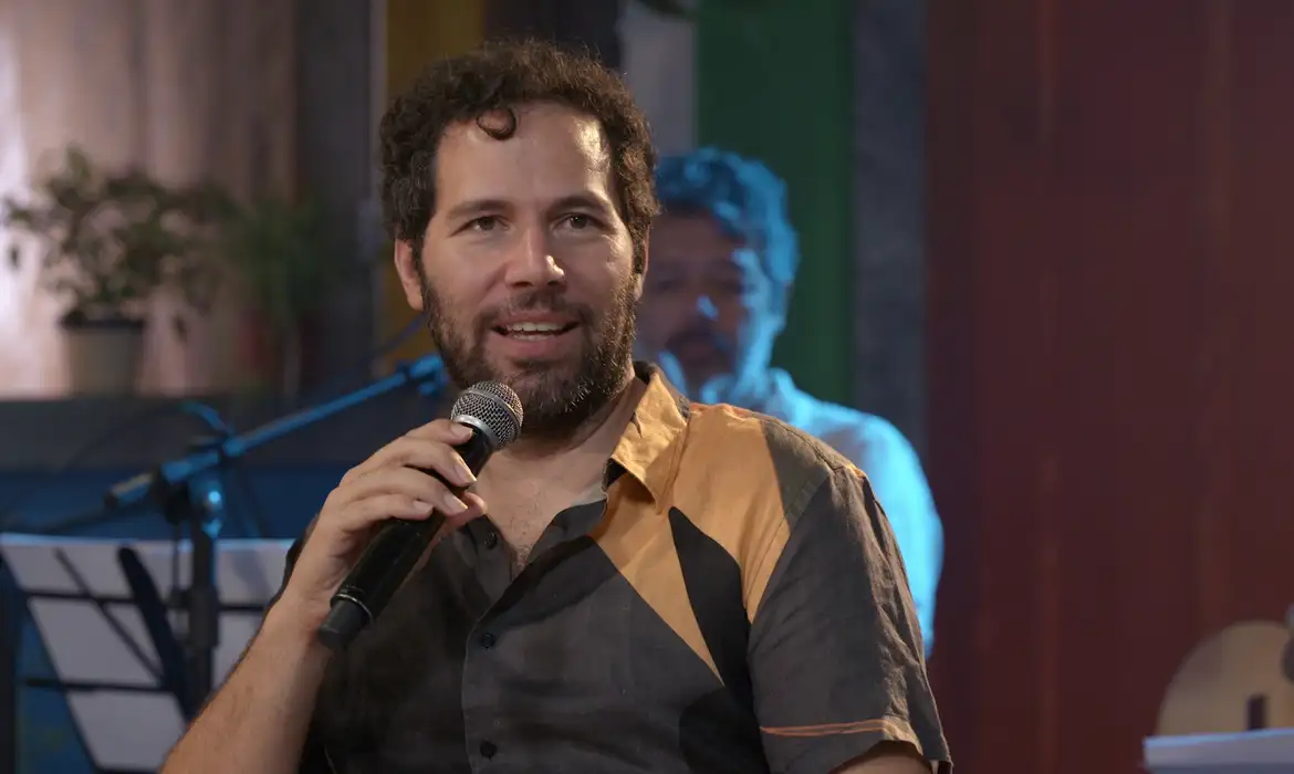 Tributo a Paulinho da Viola na TV Brasil Celebra 82 Anos - Imagem do artigo original