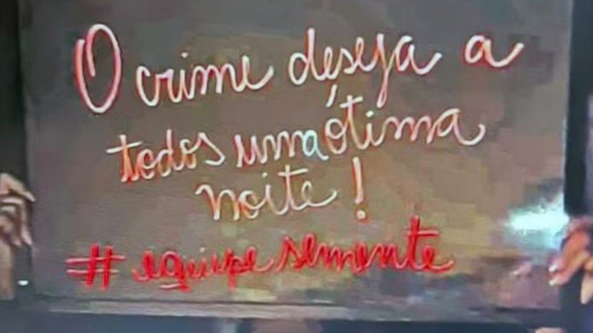 Jovem preso por golpe ‘Boa noite, Cinderela’ contra turistas gays - Imagem do artigo