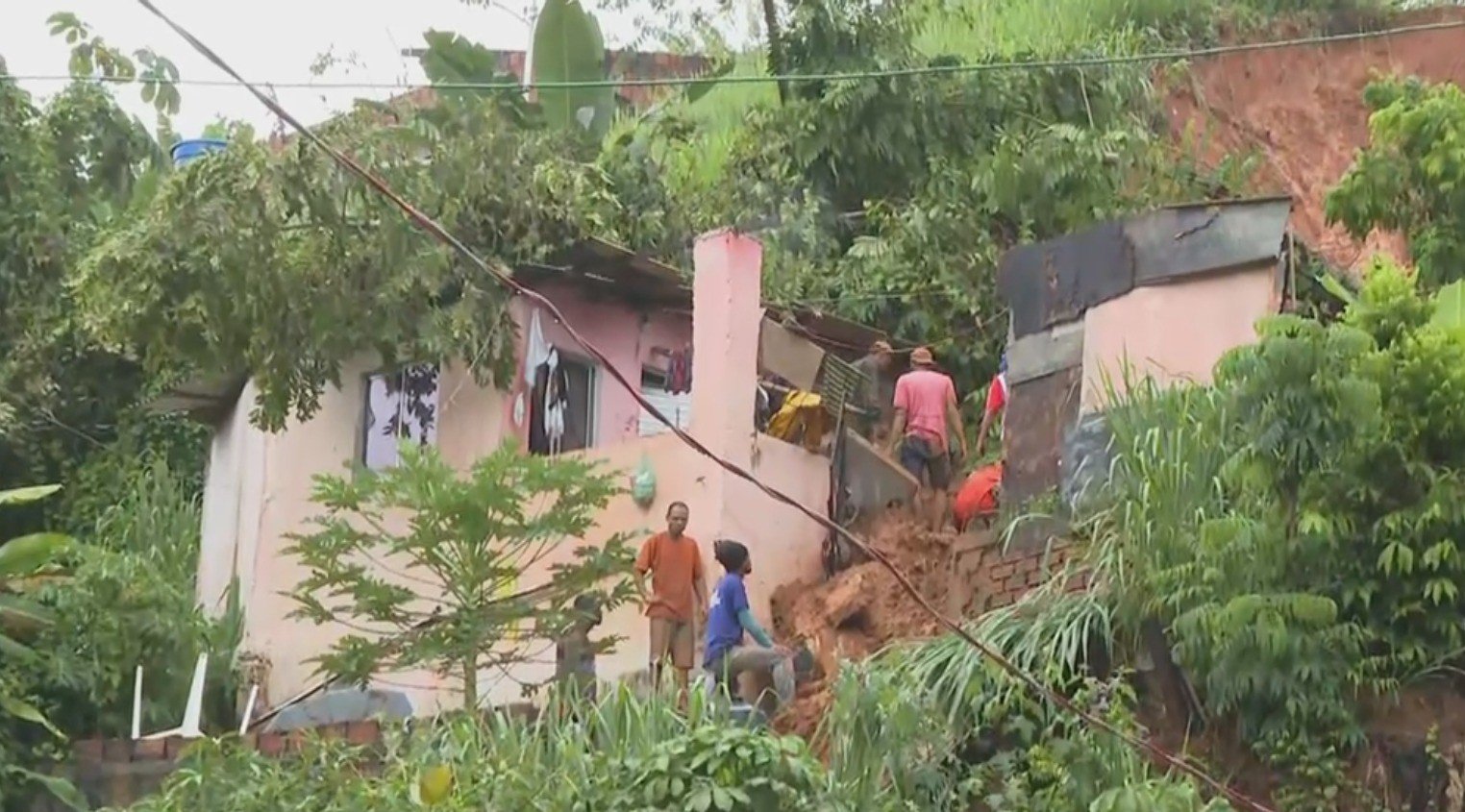 Projetos Arquitetônicos de Baixo Custo em Salvador: Acesso à Segurança - Imagem do artigo