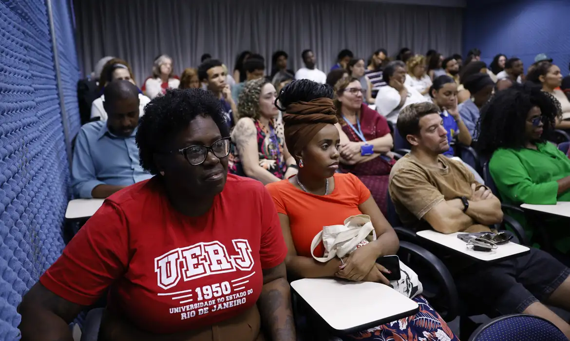 Cotas Raciais Uerj: 22 Anos de Impacto e Nova Fase - Imagem do artigo original