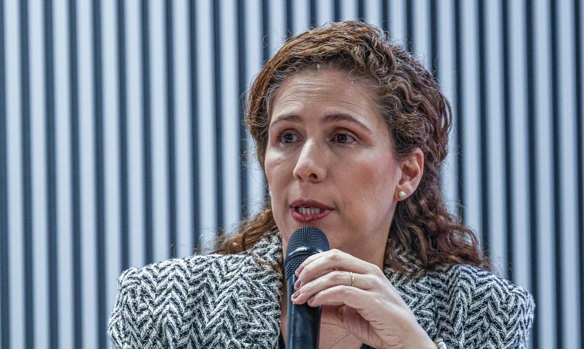 CNU 2025: 80% dos Candidatos Comparecem à Prova Discursiva - Imagem do artigo original