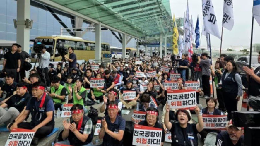 Nova Lei Coreia do Sul: Trabalhadores Contestam Decisões - Imagem do artigo original