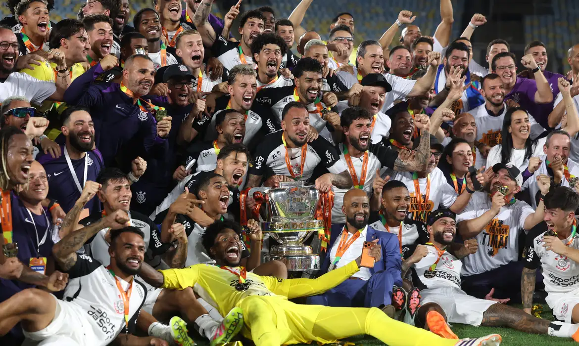 Corinthians Conquista Tetracampeonato da Copa do Brasil - Imagem do artigo original