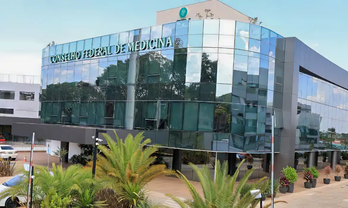 CFM Estuda Usar Notas do Enamed para Registro Profissional - Imagem do artigo original