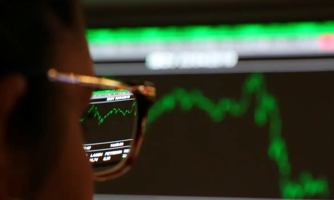 Bolsa de Valores Supera 178 Mil Pontos e Marca Melhor Semana - Imagem do artigo original