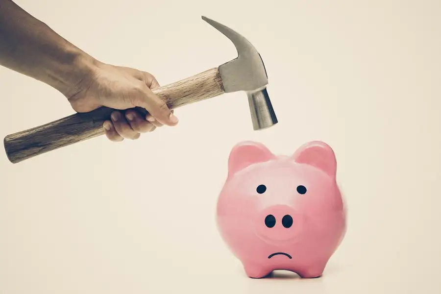 **Poupança Perde Bilhões: Investidores Migram para Renda Fixa** - Imagem do artigo