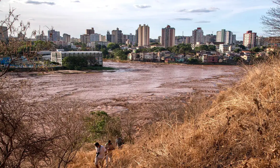 Fundo Rio Doce Destina R$ 985 Mi a Ações de Saúde em 2025 - Imagem do artigo original