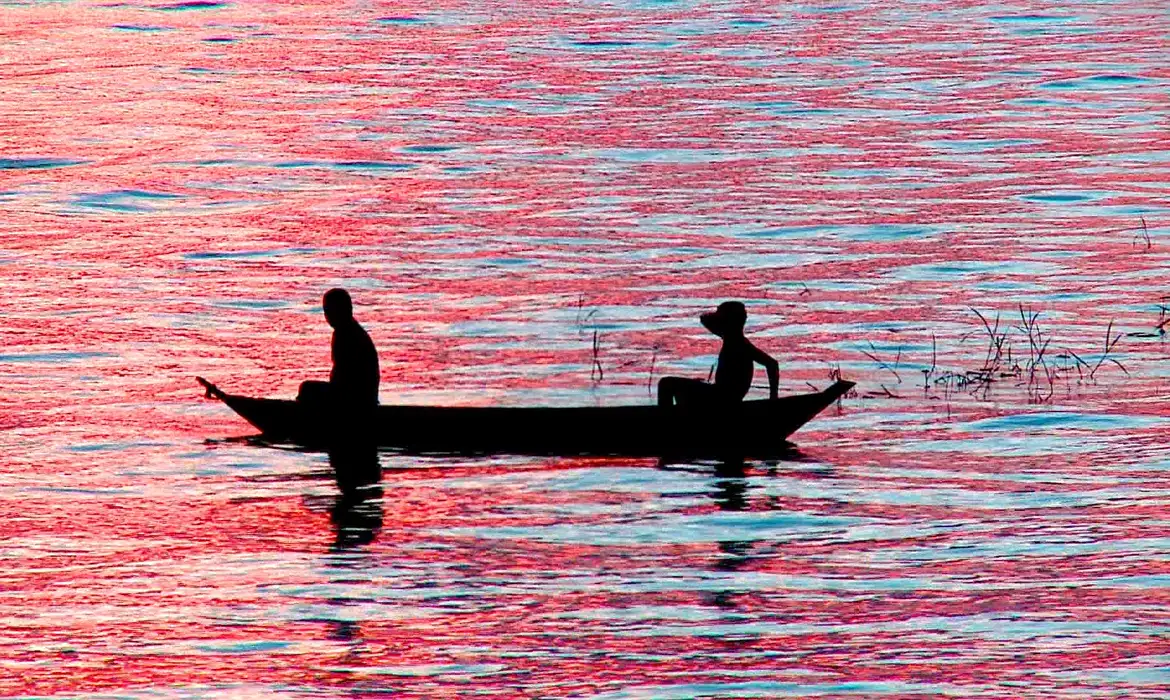 Governo Suspende Dragagem do Rio Tapajós Após Mobilização Indígena - Imagem do artigo original
