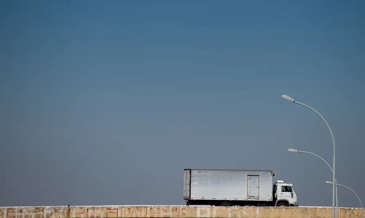 Move Brasil: Quase R$ 2 Bilhões Liberados em um Mês para Frota - Imagem do artigo original