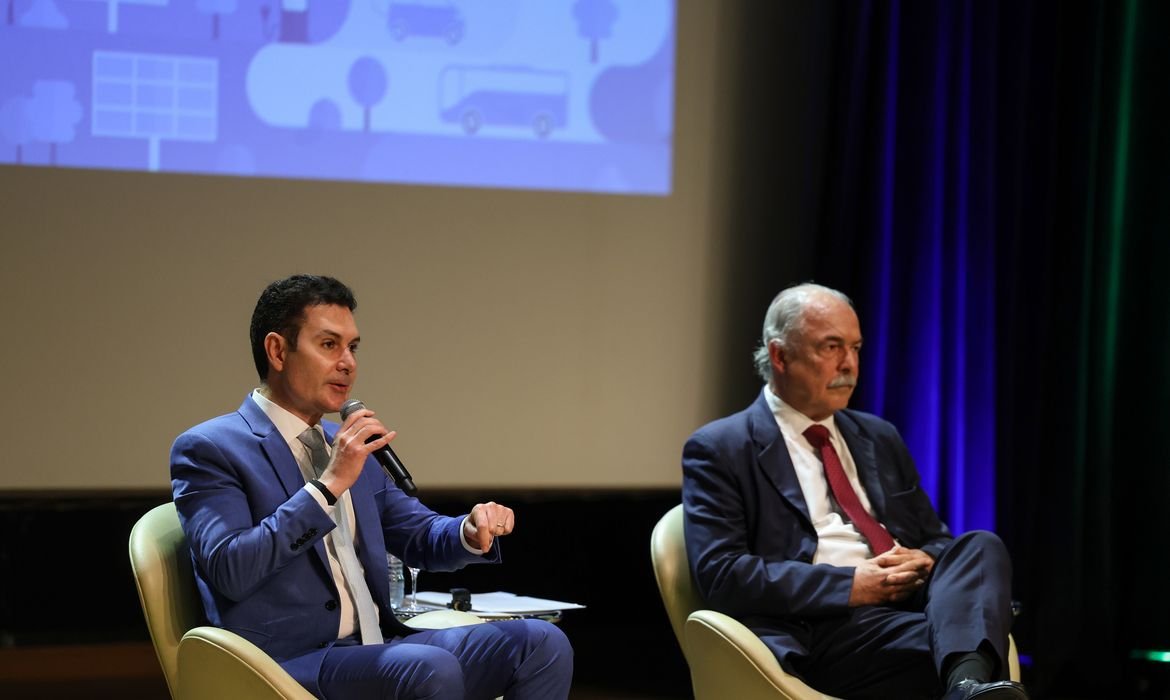 Governo defende investimentos em infraestrutura via parcerias - Imagem do artigo original