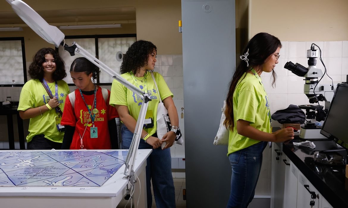 Imersão Fiocruz estimula meninas a seguir carreira científica - Imagem do artigo original