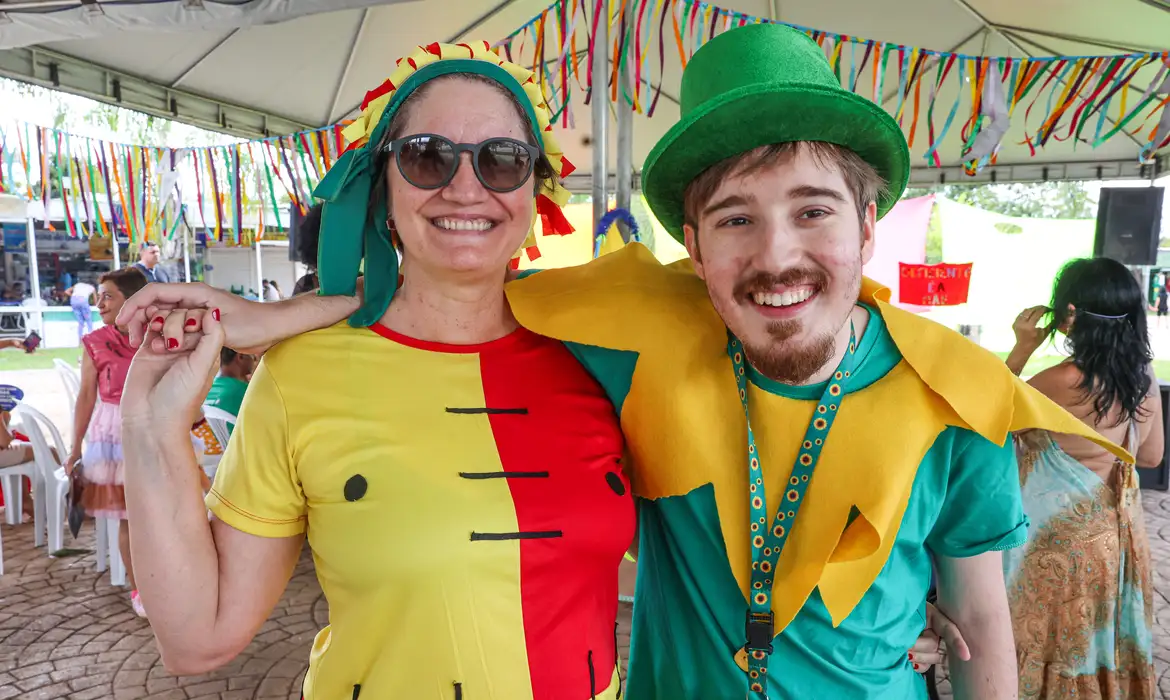 Bloco de Brasília Promove Carnaval Acessível para PCDs - Imagem do artigo original