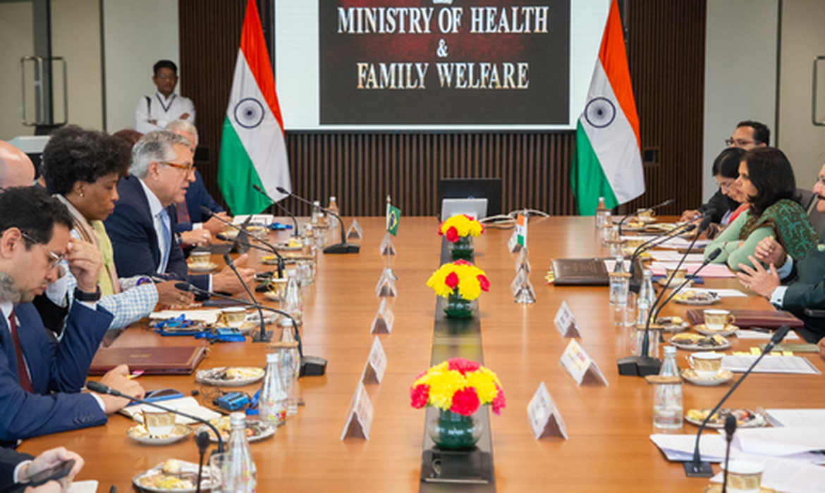 Brasil intensifica parceria com Índia por remédios e vacinas - Imagem do artigo original