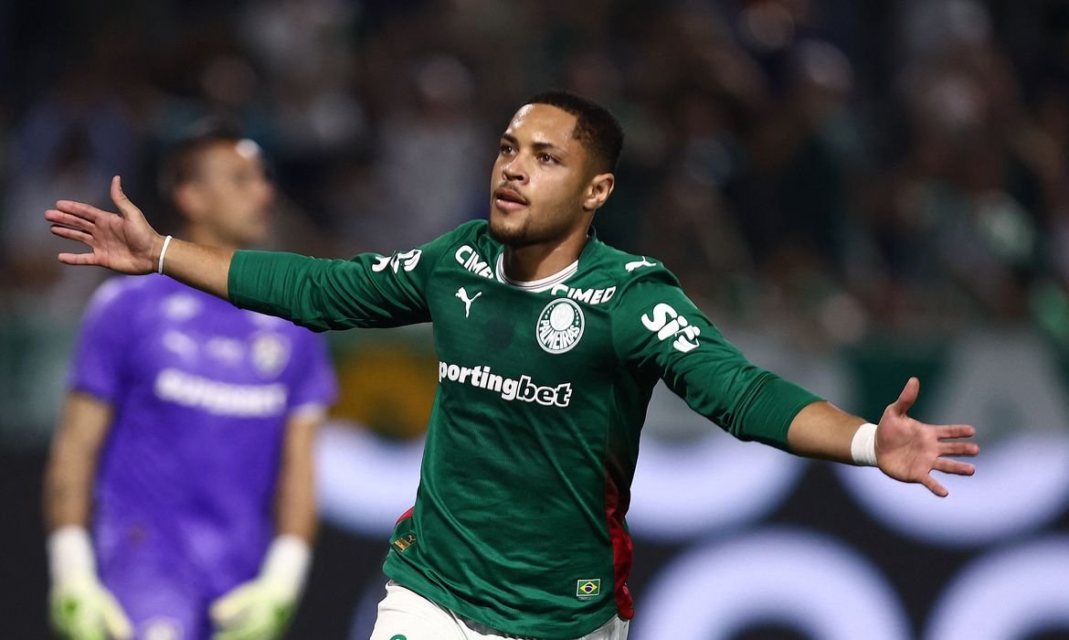 Palmeiras vence Fluminense e mantém liderança no Brasileiro - Imagem do artigo original