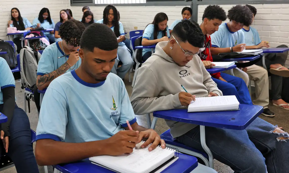 Certificado Ensino Médio: Novo Sistema Digital pelo Enem 2025 - Imagem do artigo original