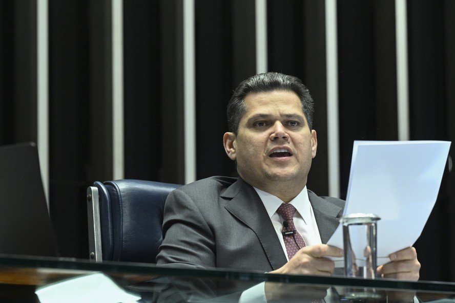 Alcolumbre Mantém Quebra de Sigilo de Lulinha pela CPMI do INSS - Imagem do artigo original