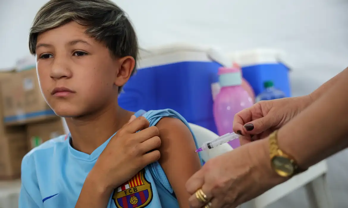 Vacinação HPV em Meninos Atinge 74% em SP, Abaixo da Meta - Imagem do artigo original