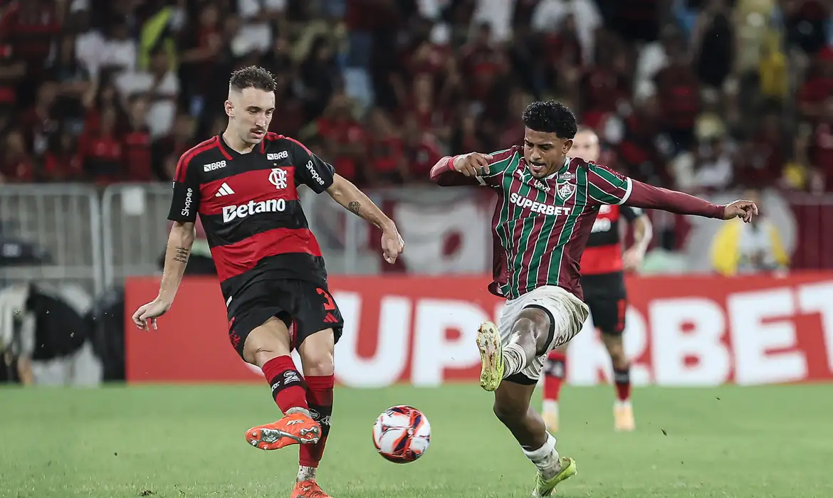Fluminense e Flamengo Decidem o Título do Campeonato Carioca - Imagem do artigo original