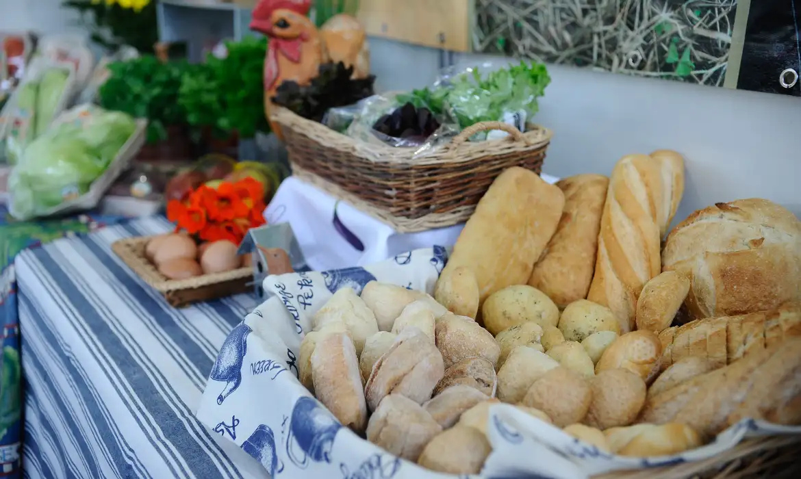 Indústria de Alimentos e Bebidas do Brasil Cresce 8% em 2025 - Imagem do artigo original