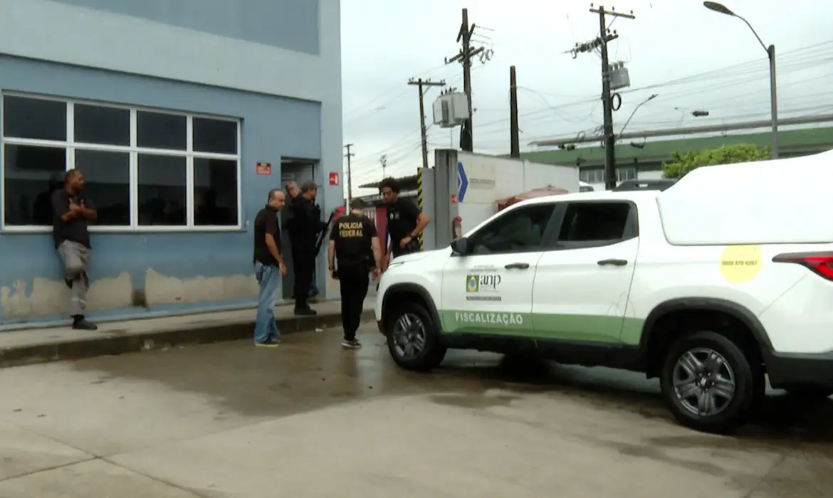 ANP Fiscaliza Distribuidoras de Combustível no Rio de Janeiro - Imagem do artigo original