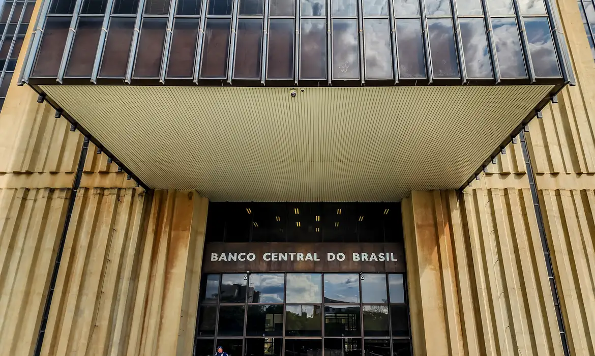 Mercado eleva previsão da inflação para 4,17% em 2026 - Imagem do artigo original